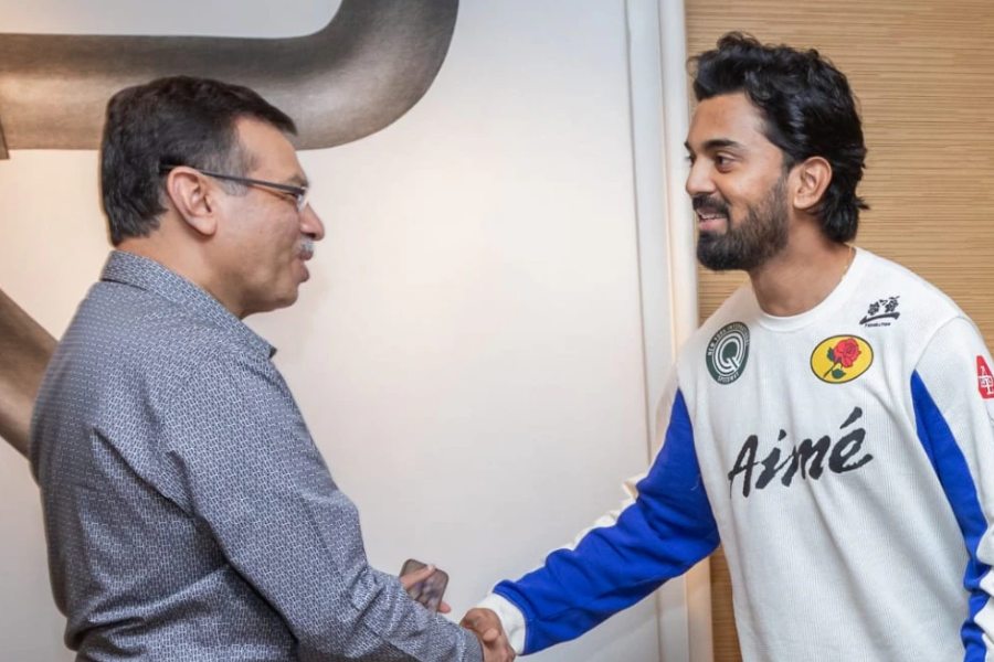 PIcture of Sanjiv Goenka and KL Rahul