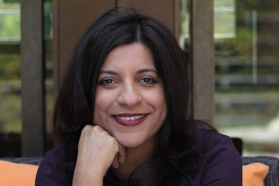 ‘লাক বাই চান্স’ ছবির শুটিং শুরু হয় ২০০৮ সালে। চিত্রনাট্য লেখার পর সাত বছর অপেক্ষা করতে হয় জ়োয়াকে। ছবি সংক্রান্ত নানা রকম কাজ নিয়েই ব্যস্ত ছিলেন তিনি।