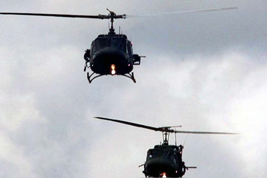 অর্থাৎ, আমেরিকার সংস্থা এই কপ্টারের নির্মাতা হলেও এটি প্রথম ব্যবহৃত হয় কানাডায়। বর্তমানে এই কপ্টারটির যে গোত্র ব্যবহৃত হয়, তাতে একের পরিবর্তে রয়েছে দু’টি ইঞ্জিন। ফলে কপ্টারটির বহনক্ষমতা বেড়েছে। 