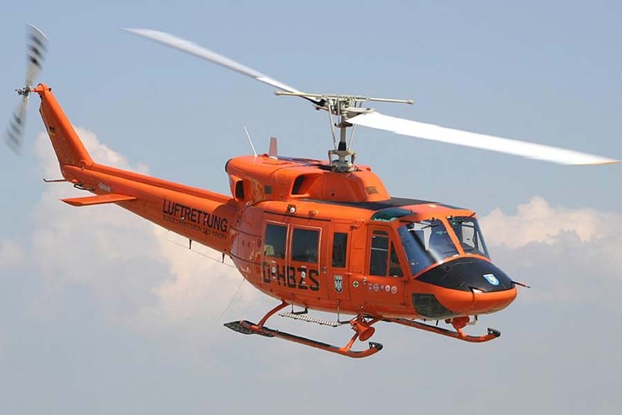 যদিও ইরানে য‌ে বেল ২১২ কপ্টারগুলি ব্যবহৃত হয়, সেগুলি বেশ পুরনো। ইরানের অধিকাংশ বিমান কিংবা হেলিকপ্টারই পুরনো আমলের। আমেরিকা-সহ পশ্চিমি দেশগুলি পশ্চিম এশিয়ার এই দেশের উপর একাধিক নিষেধাজ্ঞা আরোপ করায় হেলিকপ্টার বা বিমানের আধুনিক যন্ত্রপাতি কিনতে অসুবিধায় পড়তে হয় ইরানকে। 