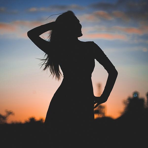  Identical twin took place at work so that the woman could secretly go on vacation dgtl