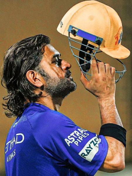 5 Leadership Lessons and management skills to learn from Mahendra Singh Dhoni dgtl