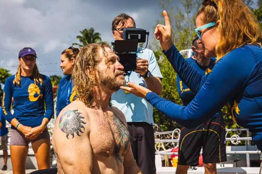 56 Year Old Man Rejuvenates by 10 Years After Living Underwater in Atlantic Ocean for 100 Days