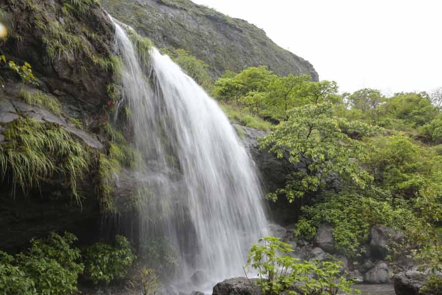 কামশেতের জলপ্রপাত।