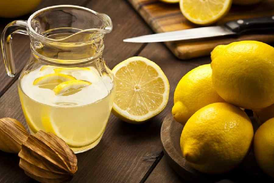 Use lemon in diet to beat the heat