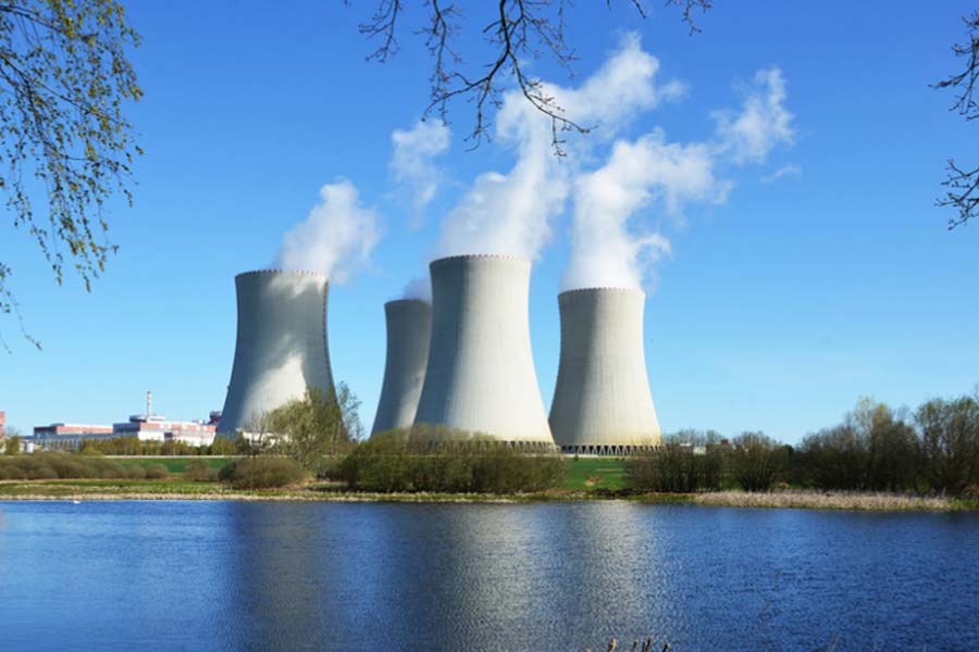 প্রাথমিক ভাবে ঠিক হয়েছে, সমুদ্র উপকূলবর্তী স্থলভাগে উচ্চ ক্ষমতাসম্পন্ন পরমাণু কেন্দ্র তৈরি করার পাশাপাশি তুলনায় কম শক্তির ভাসমান পরমাণু কেন্দ্র তৈরিতে ভারতকে সহায়তা করবে রাশিয়া।