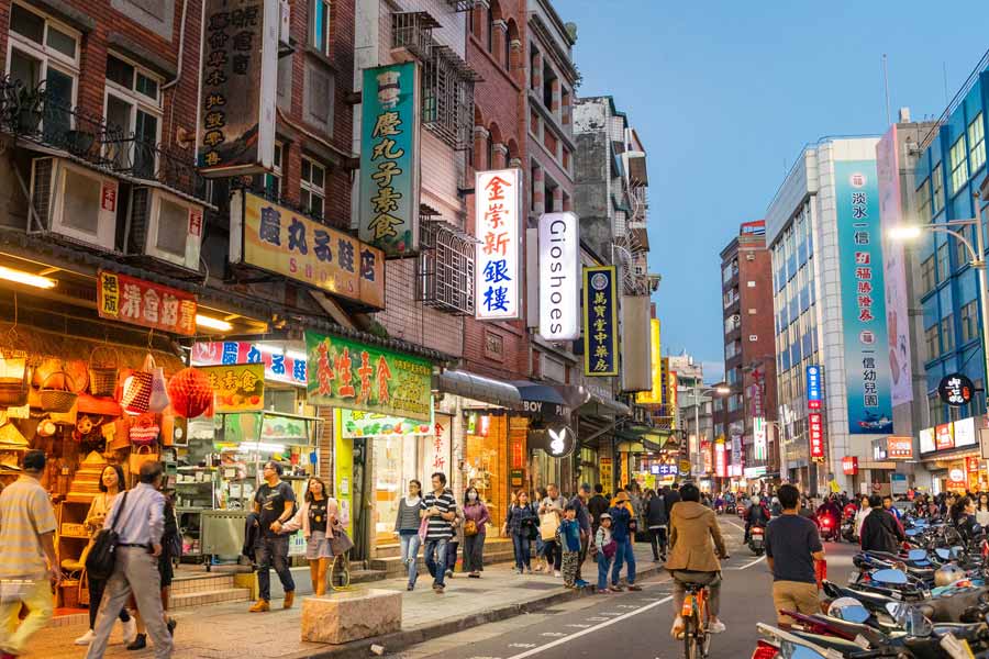 সম্প্রতি ভারতের ‘ইন্ডিয়া-তাইপেই অ্যাসোসিয়েশন’ এবং ‘তাইপেই ইকোনমিক অ্যান্ড কালচারাল সেন্টার’-এর মধ্যে মউ (সমঝোতাপত্র) স্বাক্ষরিত হয়েছে। স্থির হয়, তাইওয়ানের শ্রমিক সমস্যা মেটাতে ভারতের দক্ষ কর্মপ্রার্থীরা সেখানে কাজের জন্য আবেদন জানাতে পারবেন।