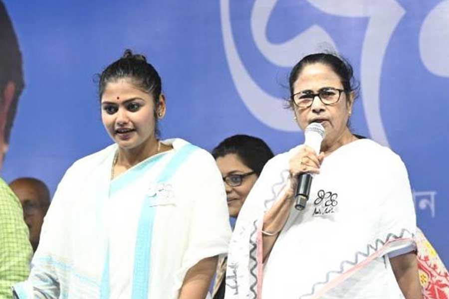 CM Mamata Banerjee address a rally at Sonarpur in Remal Cyclone