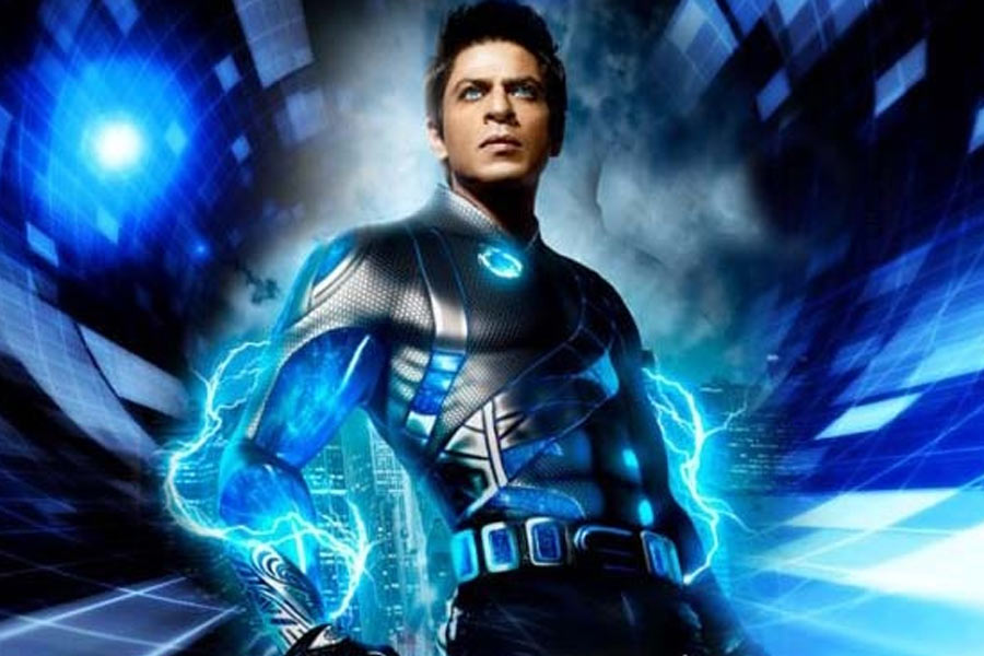 সুপারহিরোর চরিত্রটি বড় পর্দায় নিপুণ ভাবে ফুটিয়ে তুলতে ‘রা.ওয়ান’ ছবির শুটিংয়ের সময় একটি বিশেষ স্যুট পরতে দেখা গিয়েছিল শাহরুখকে। বলিপাড়া সূত্রে খবর, এই স্যুটের দাম সাড়ে চার কোটি টাকা।