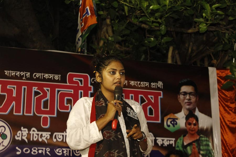 A tale of Saayoni Ghosh, TMC candidate of Jadavpur and her relation with Mamata Banerjee and Abhishek Banerjee