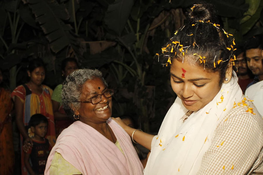 A tale of Saayoni Ghosh, TMC candidate of Jadavpur and her relation with Mamata Banerjee and Abhishek Banerjee