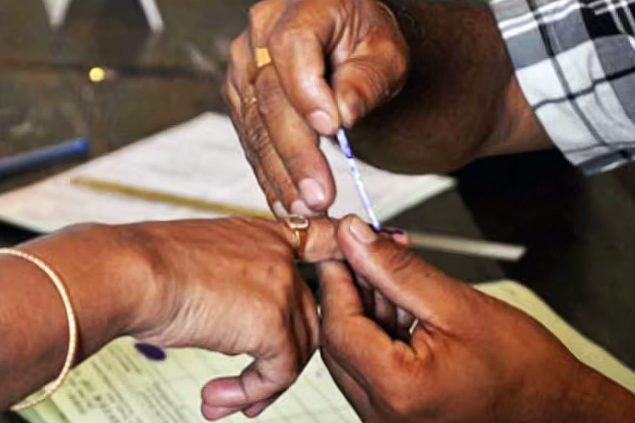 ECI ordered for repoll in two booths of Barasat and Mathurapur dgtl