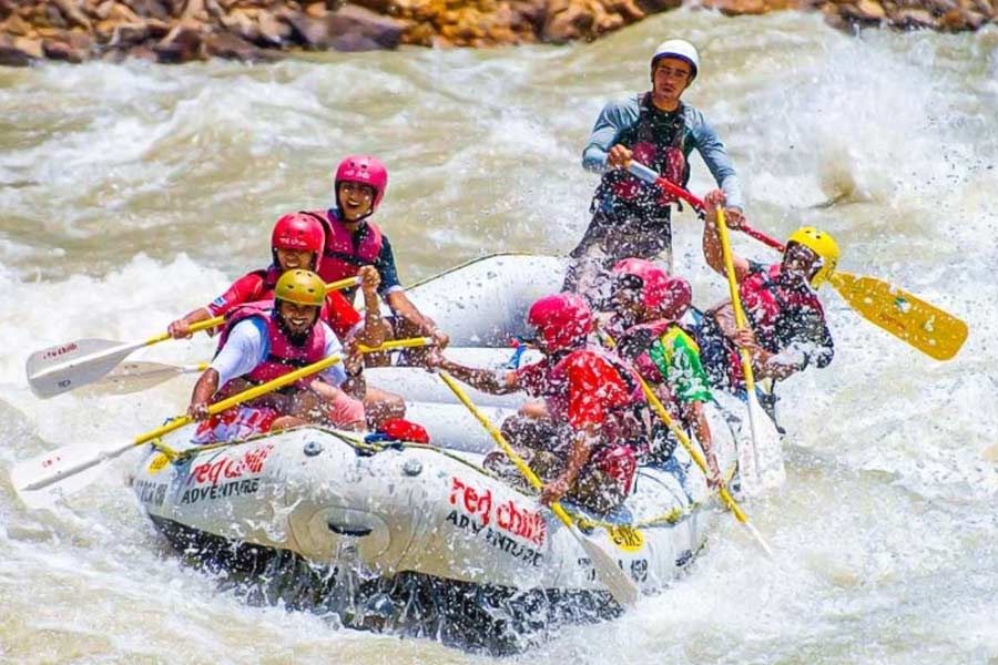 অ্যাডভেঞ্চার স্পোর্টস পছন্দ হলে গন্তব্য হতেই পারে হৃষীকেশ।