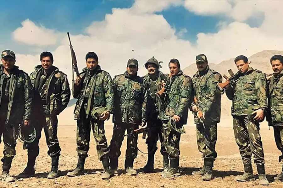 Multi starrer bollywood movies that got flopped at the box office