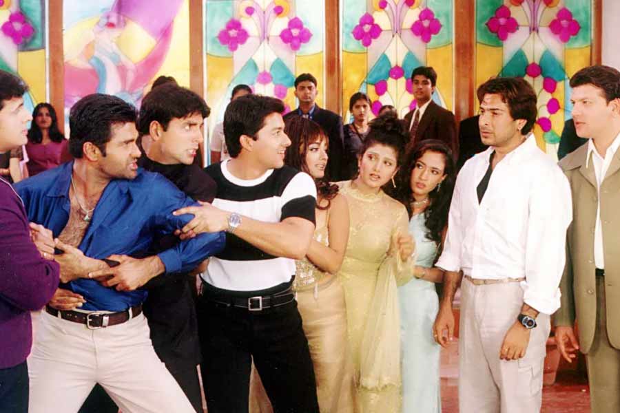 Multi starrer bollywood movies that got flopped at the box office