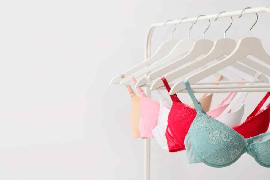 Reasons why you should dump your tight bra immediately
