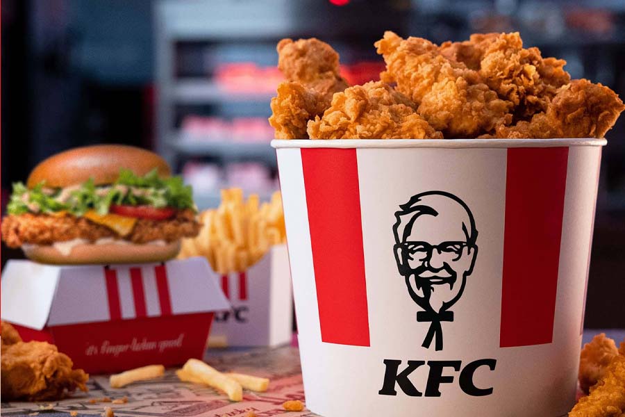 Colonel Harland Sanders A man who fails many times in life retired as billionaire