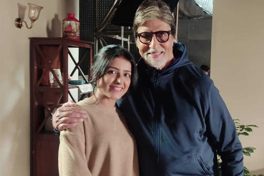 Kirandeep Kaur and Amitabh Bachchan