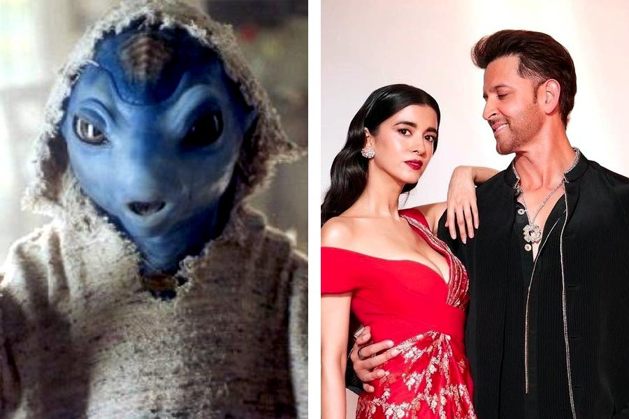 A fan dressed as Jadoo from Koi Mil Gaya and surprised Hrithik Roshan