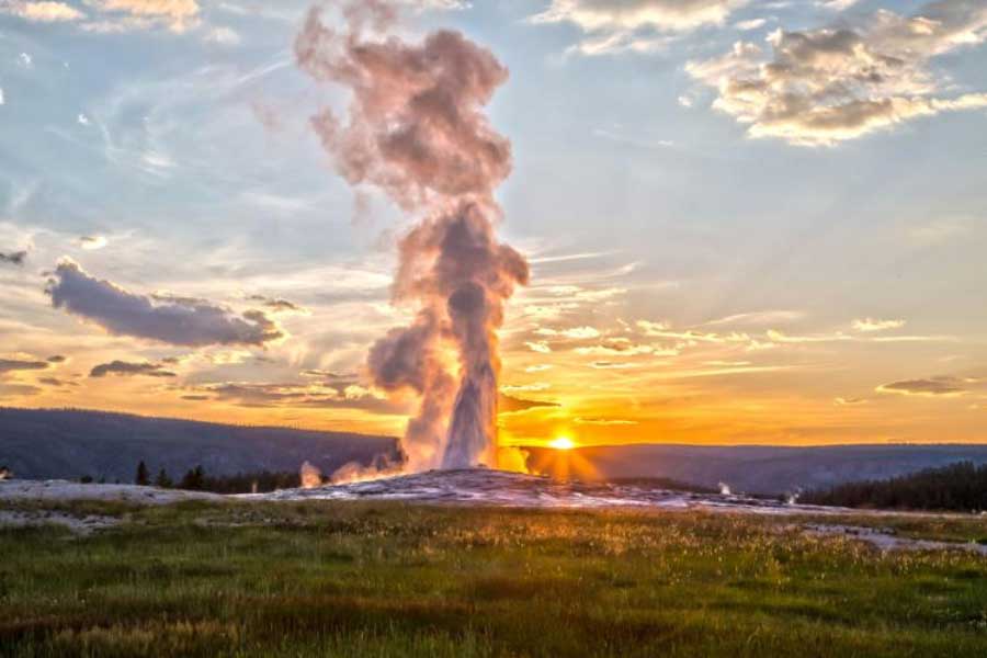 Yellowstone super volcano of USA which may cause of mass extinction 