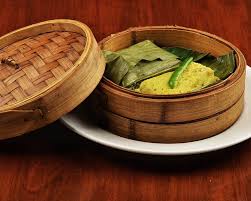 চেখে দেখুন জিভে জল আনা স্মোকড ইলিশ, ভেটকি মাছের পাতুরি, চিংড়ি মালাইকারি, কাঁচালঙ্কা মুরগি। ঠিকানা: ৪, ফোরাম মল, ১০/৩, এলগিন রোড, ভবানীপুর। 