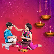 ভাইফোঁটার শুভ মুহূর্ত ভোর ৬টা ৪৫ মিনিটের পর থেকে সকাল ৮টা ৫৪ মিনিটের মধ্যে, আবার বেলা ১১টা থেকে ১১টা ৪৩ মিনিটের মধ্যে এবং তার পরে দুপুর ২টো থেকে বিকেল ৪টের মধ্যে।  