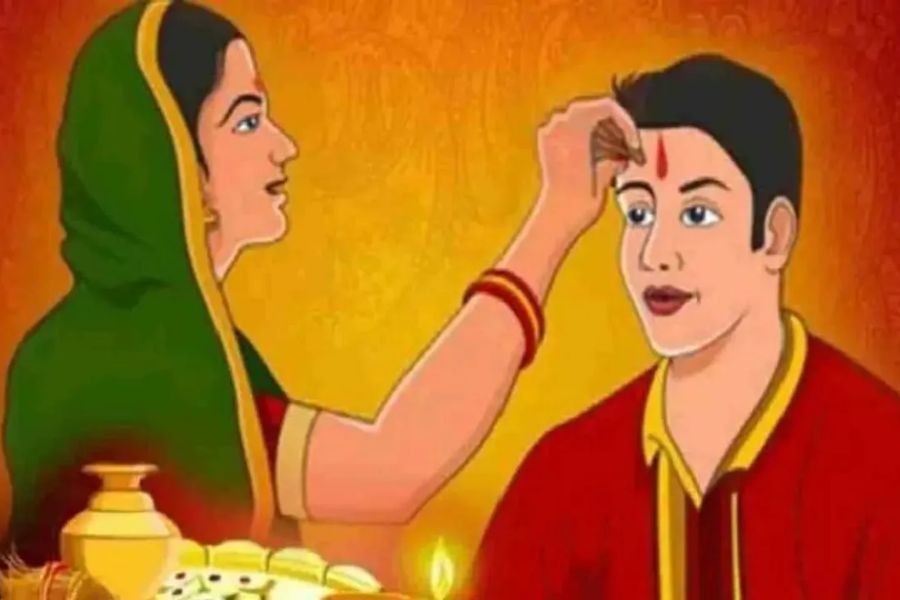 উত্তরবঙ্গে দার্জিলিং-সহ পার্বত্য এলাকায় ভাইফোঁটার অনুষ্ঠানটি 'ভাইতিলক' নামে পরিচিত।    এই প্রথাই ‘ভাইদুজ’ নামে পরিচিত ভারতবর্ষের উত্তর ও পশ্চিম-সহ হিন্দিভাষী বলয়ের রাজ্যগুলিতে।  