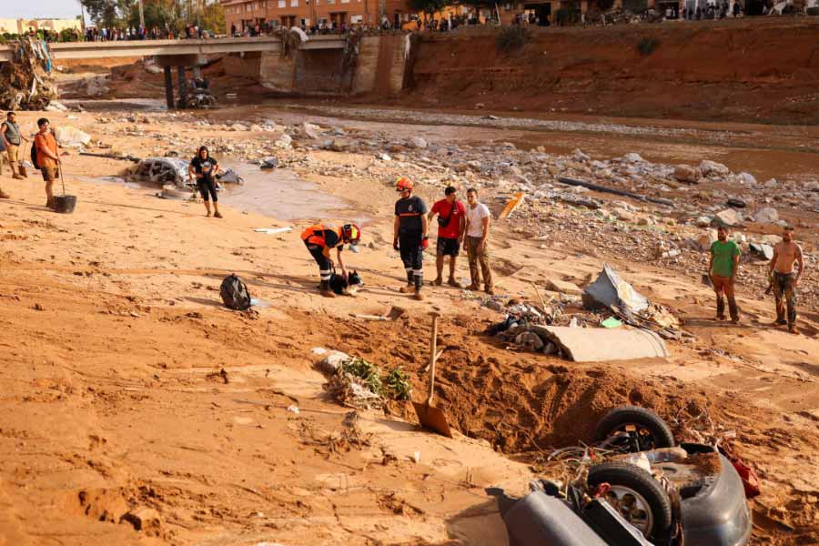 Spain flood devastated southern parts of the country death toll raises more than 200 