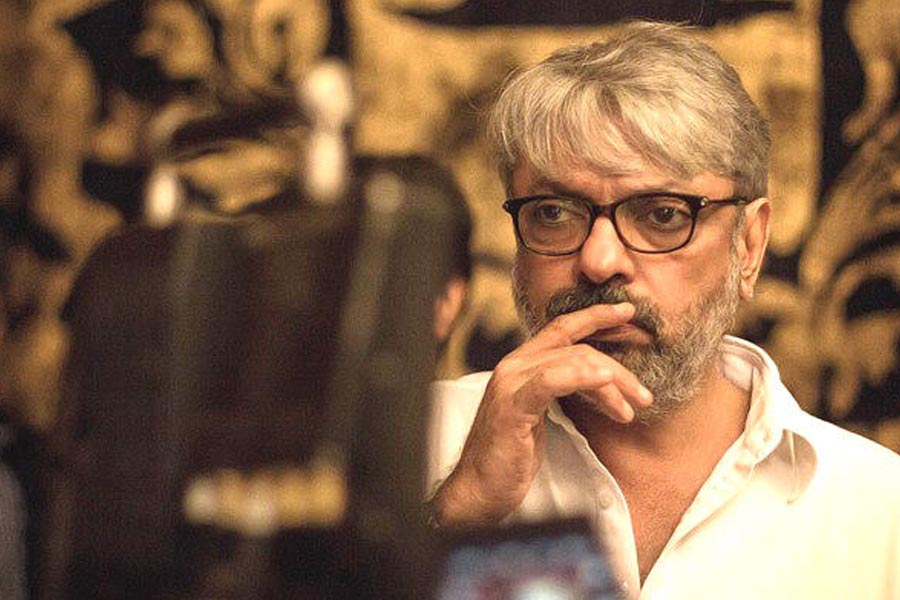 শুধু শাহরুখের সঙ্গেই নন। প্রভাস ফিরিয়ে দিয়েছিলেন সঞ্জয় লীলা ভন্সালীর মতো ছবিনির্মাতার ছবিতে অভিনয়ের সুযোগও।