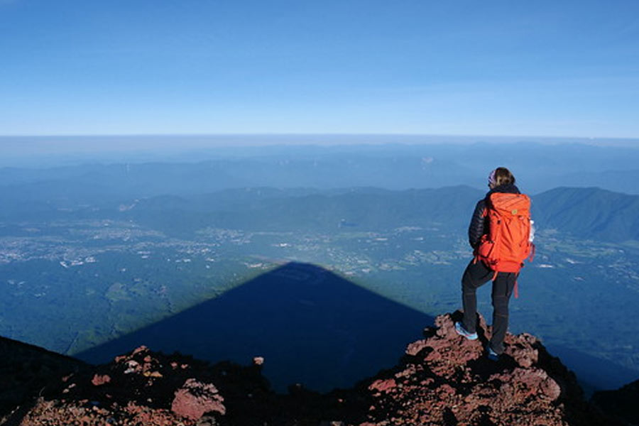 Mount Fuji Japan iconic mountain remains snowless breaks 130 year record 