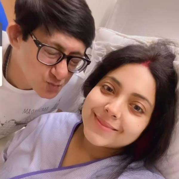 কাঞ্চনের সঙ্গে আদুরে মুহূর্ত ভাগ করে নিলেন শ্রীময়ী।
