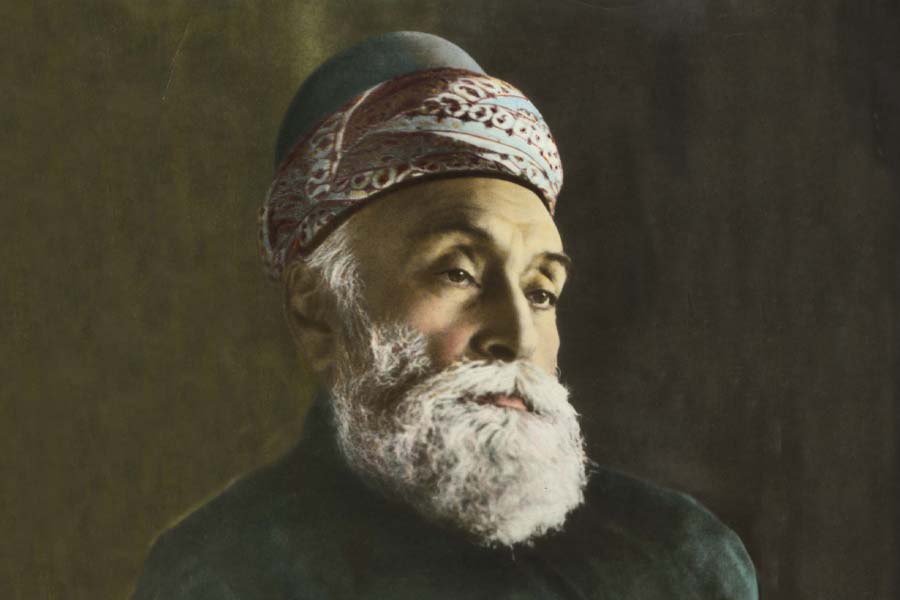 From Jamshedji to Ratan Tata know educational backgrounds of Tata family which built Rs 33 lakh crore business empire 