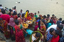 কার্তিক মাসে দীপাবলির ছ’দিন পর ছটপুজো পালন করা হয়। তবে ভক্তরা দিওয়ালির পরের দিন থেকেই এই পুজোর আয়োজন শুরু করে দেন। 