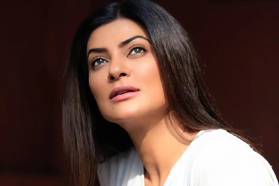 Skin Care Routine of Bollywood Actor Sushmita Sen dgtl