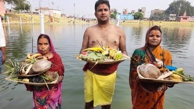  সমৃদ্ধি ও সম্মান লাভ করেন তিনি। এমনকি বিশ্বাস করা হয়, সূর্যের আশীর্বাদ যাঁর উপরে থাকে, তিনি বীর ও সাহসী হয়ে ওঠেন। 