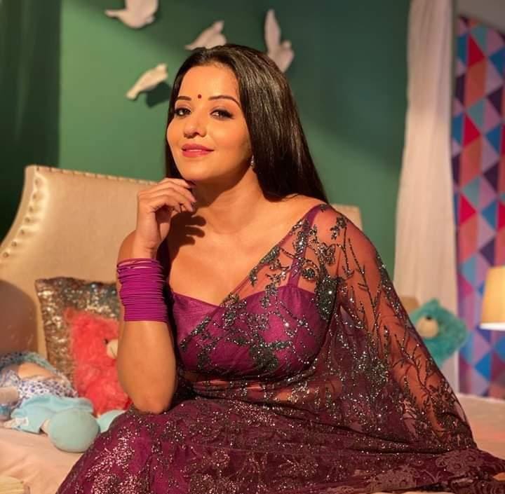 মোনালিসা- ছোট পর্দা থেকে বড়পর্দা, দীর্ঘ কর্মজীবনে বেশ জনপ্রিয়তা কুড়িয়েছেন অভিনেত্রী। জন্ম পশ্চিমবঙ্গে। কিন্তু প্রতিবছরই কাছের মানুষদের সঙ্গে ছটপুজোয় সামিল হতে দেখা যায় মোনালিসাকে। এই প্রতিবেদনটি ‘আনন্দ উৎসব’ ফিচারের একটি অংশ। 