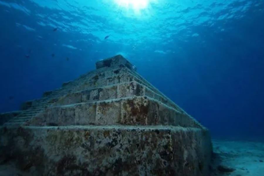 Japan lost under water Pyramid city in Pacific Ocean know the details