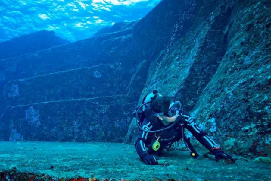 Japan lost under water Pyramid city in Pacific Ocean know the details