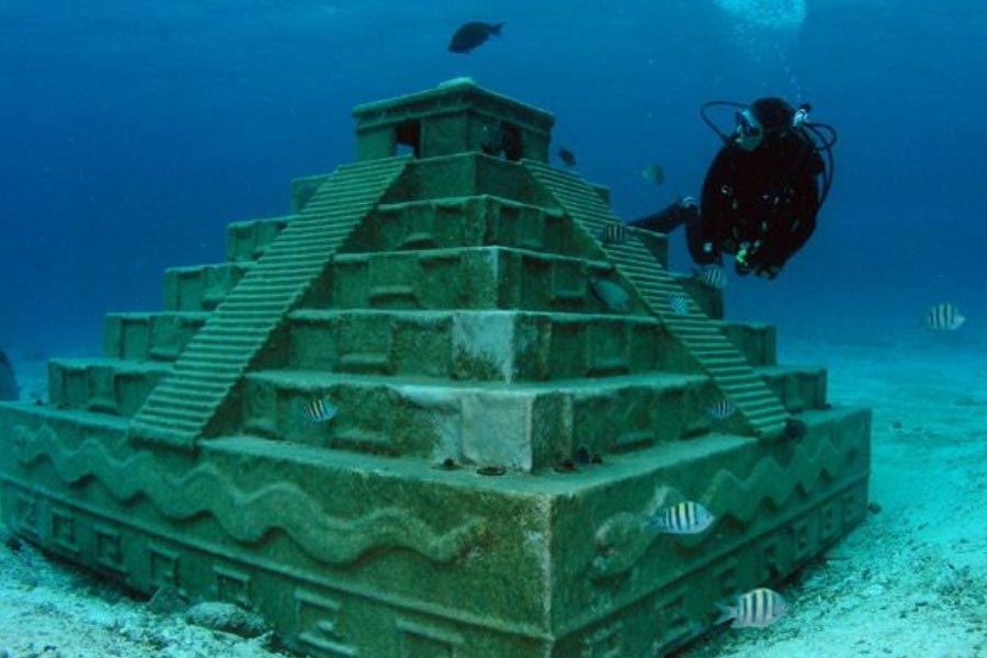 Japan lost under water Pyramid city in Pacific Ocean know the details