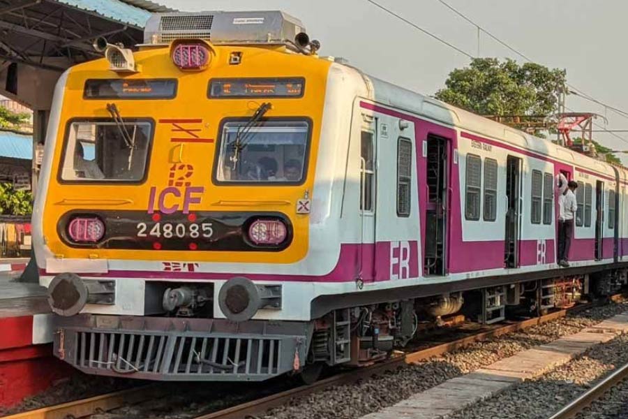 Special local train run in Howrah division for Jagaddhatri puja