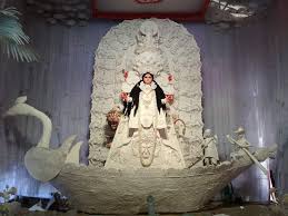 সুভাষপল্লি সর্বজনীন জগদ্ধাত্রী পুজো কমিটি: চন্দননগর স্টেশন থেকে মাত্র ২ মিনিটের দূরত্বে এই পুজো, যা এ বার ৫৫ বছরে পদার্পণ করল। 