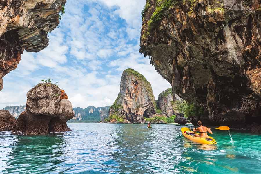 তাইল্যান্ডের আর একটি জনপ্রিয় জায়গা ক্র্যাবি।
