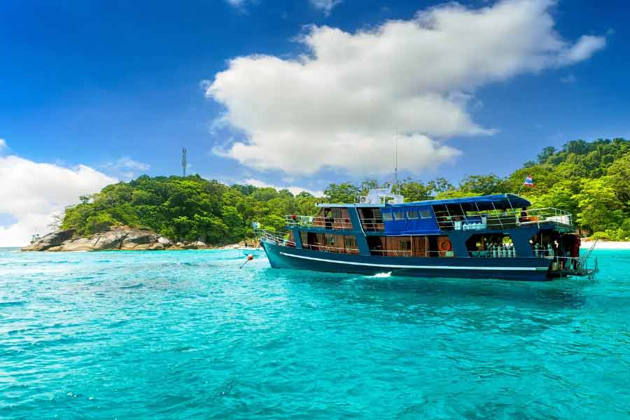 পাটায়ার কোরাল দ্বীপ ঘুরতে ভুলবেন না।