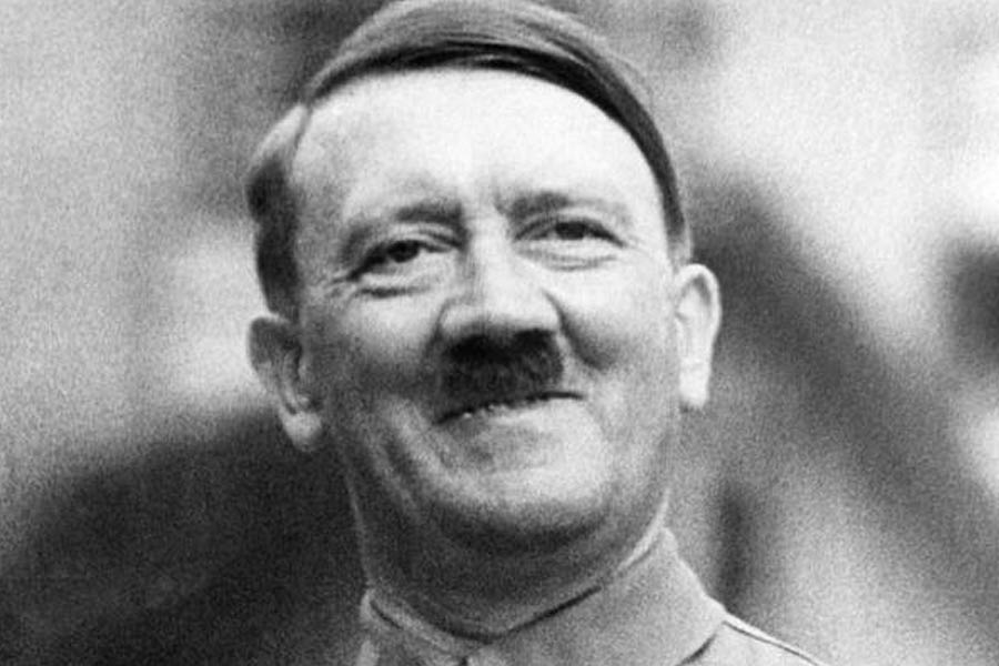 From Hitler to Chairman Mao know the strange habits of Dictators 