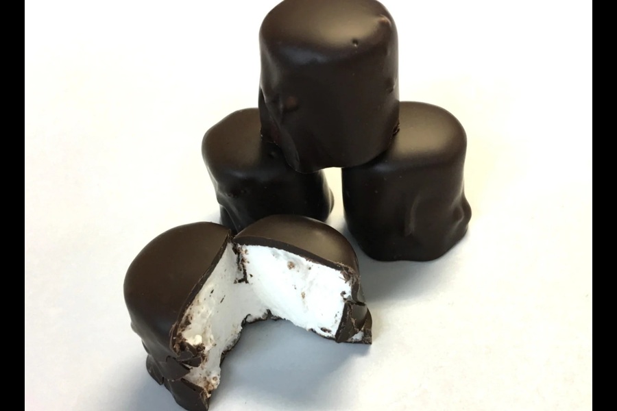 যে খাবারটি দু’আঙুলে মুখের মধ্যে চলে আসে, তা এতটাই ফুলে যেত যে, দু’-চার কামড়েও শেষ করা যেত না!