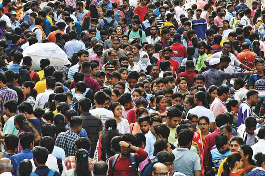 Who are middle class of India know the definition and other criteria 