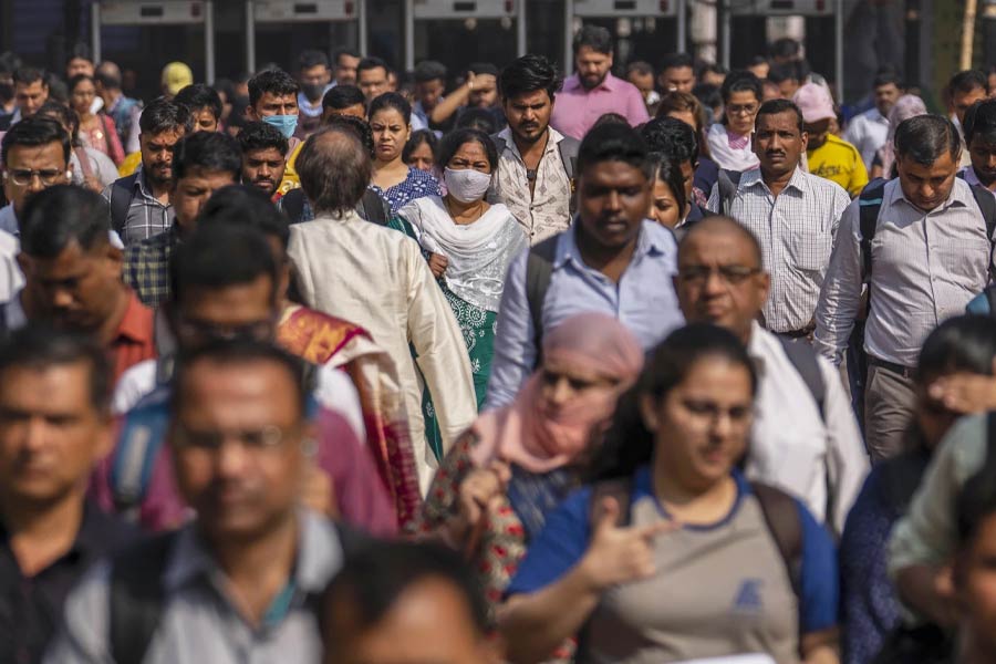 Who are middle class of India know the definition and other criteria 