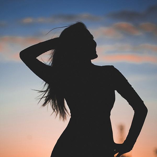 Chinese man has one wife and four girlfriends, all live in same complex but unaware of each other