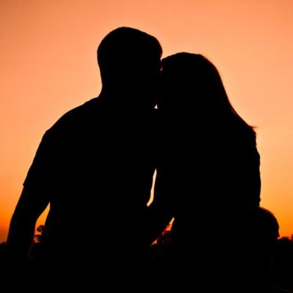 Chinese man has one wife and four girlfriends, all live in same complex but unaware of each other