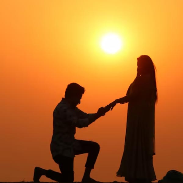 Chinese man has one wife and four girlfriends, all live in same complex but unaware of each other